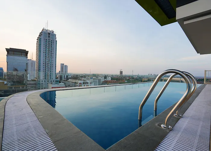 Collection O 11 Life Style Surabaya Hotel
